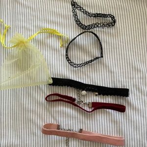 5 Chokers + Yellow Bag Included